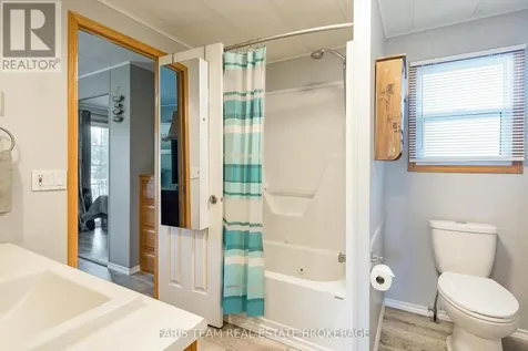 3 St James Place Wasaga Beach ON L9Z 3A8