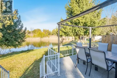 3 St James Place Wasaga Beach ON L9Z 3A8