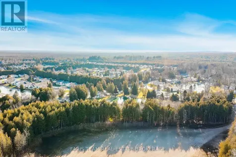 3 St James Place Wasaga Beach ON L9Z 3A8