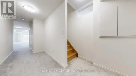156 Hartney Drive Richmond Hill ON L4S 0L1