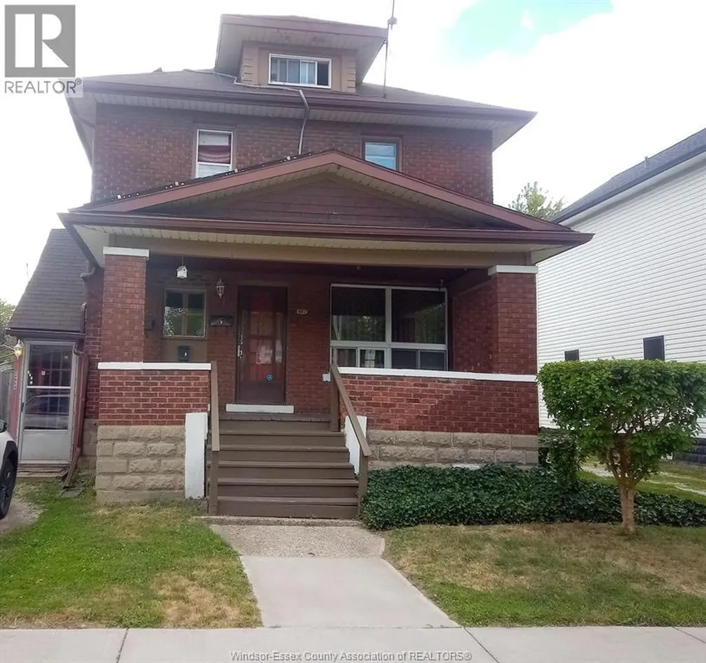 427 Gladstone Avenue Windsor ON N9A 2P8