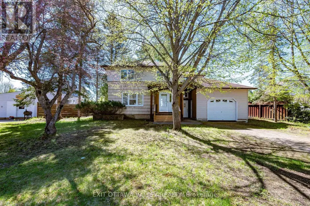 22 Cabot Place Deep River ON K0J 1P0
