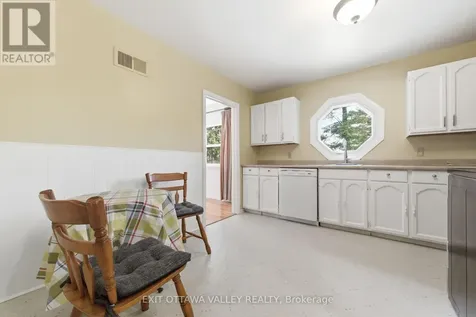 22 Cabot Place Deep River ON K0J 1P0