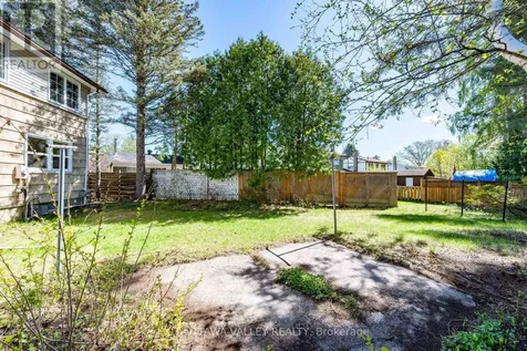 22 Cabot Place Deep River ON K0J 1P0