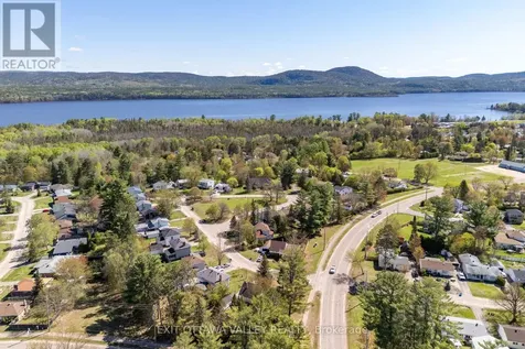 22 Cabot Place Deep River ON K0J 1P0