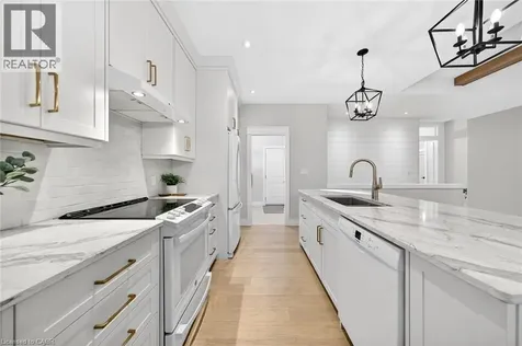 24 Craddock Boulevard Jarvis ON N0A 1J0