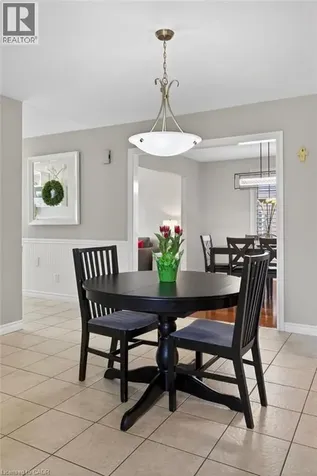 39 Trenholme Crescent Hamilton ON L8W 2L4
