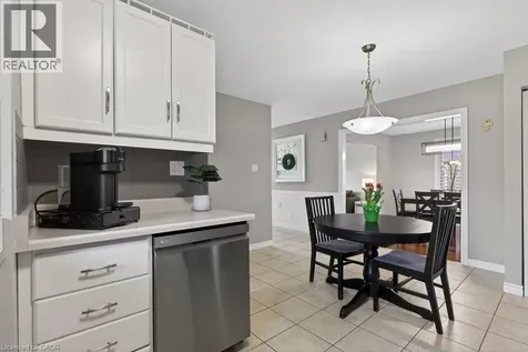 39 Trenholme Crescent Hamilton ON L8W 2L4