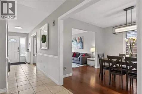 39 Trenholme Crescent Hamilton ON L8W 2L4