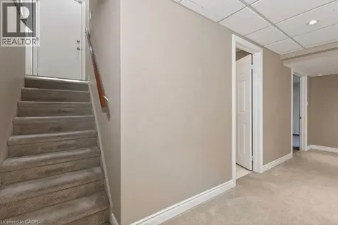 39 Trenholme Crescent Hamilton ON L8W 2L4