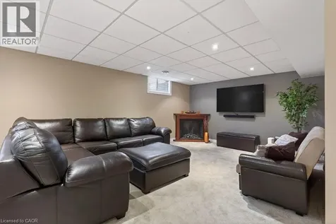 39 Trenholme Crescent Hamilton ON L8W 2L4