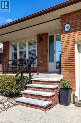 39 Trenholme Crescent Hamilton ON L8W 2L4