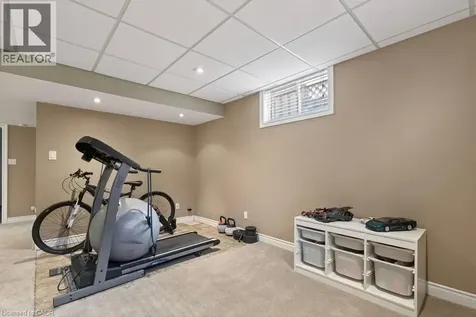 39 Trenholme Crescent Hamilton ON L8W 2L4