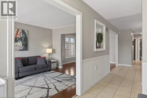 39 Trenholme Crescent Hamilton ON L8W 2L4