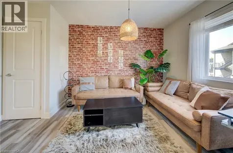 185 Windale Crescent Kitchener ON N2E 0G3