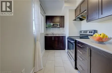 185 Windale Crescent Kitchener ON N2E 0G3