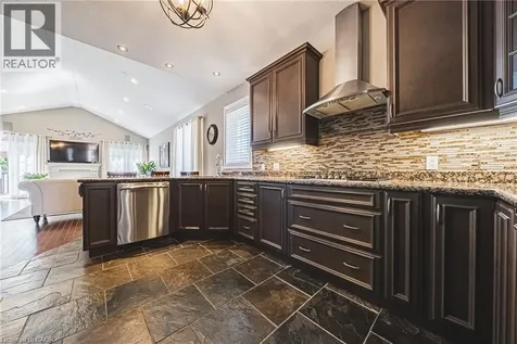 137 Pinehill Drive Stoney Creek ON L0R 1P0