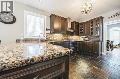 137 Pinehill Drive Stoney Creek ON L0R 1P0