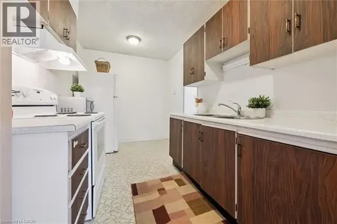 225 Harvard Place Waterloo ON N2J 4H4