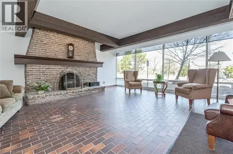 225 Harvard Place Waterloo ON N2J 4H4