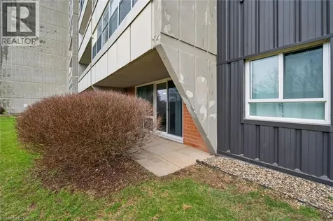 225 Harvard Place Waterloo ON N2J 4H4
