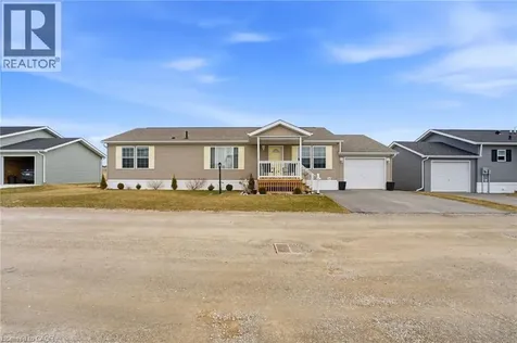 20 Hickory Hollow Nanticoke ON N0A 1L0