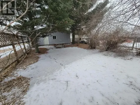 252 Sixth St E Fort Frances ON P9A 1W7