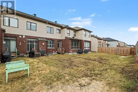 257 Dolce Crescent Ottawa ON K1X 0B3