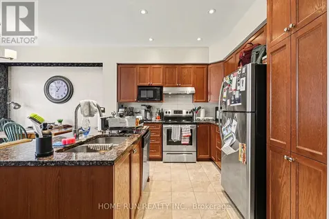 257 Dolce Crescent Ottawa ON K1X 0B3