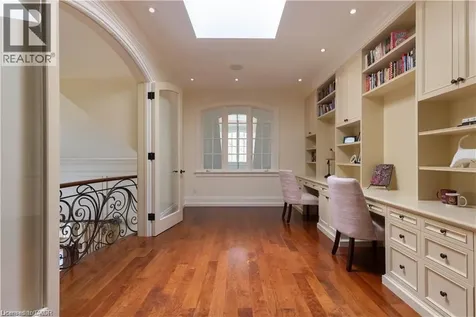 1081 Argyle Drive Oakville ON L6J 1A9
