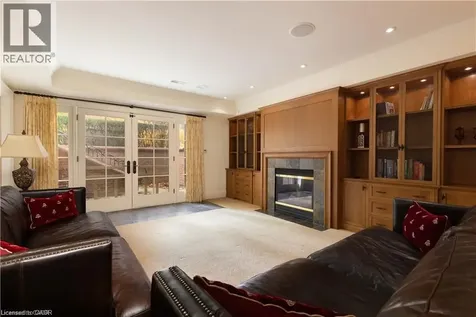 1081 Argyle Drive Oakville ON L6J 1A9