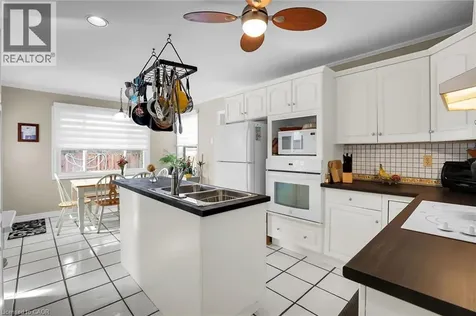 5134 Oakwood Avenue Beamsville ON L0R 1B8