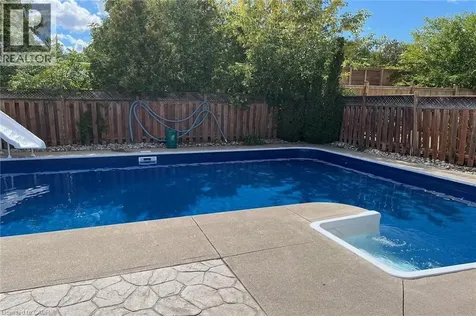 5134 Oakwood Avenue Beamsville ON L0R 1B8
