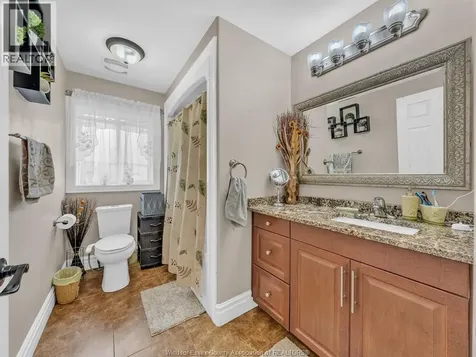 4795 Periwinkle Crescent Windsor ON N9G 3G8