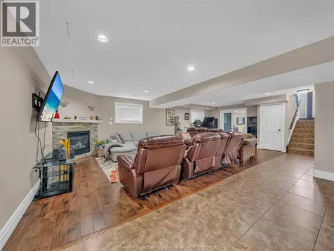 4795 Periwinkle Crescent Windsor ON N9G 3G8