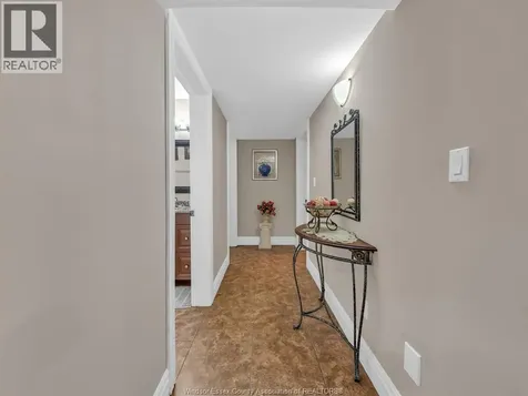 4795 Periwinkle Crescent Windsor ON N9G 3G8