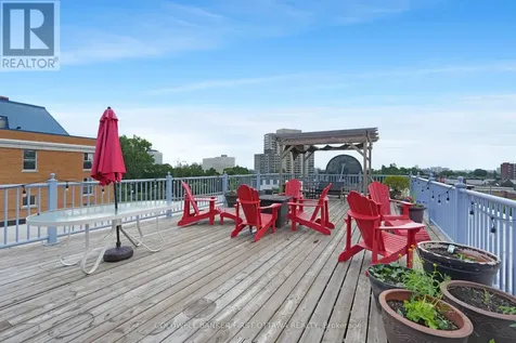 589 Rideau Street Ottawa ON K1N 6A1