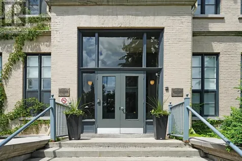 589 Rideau Street Ottawa ON K1N 6A1