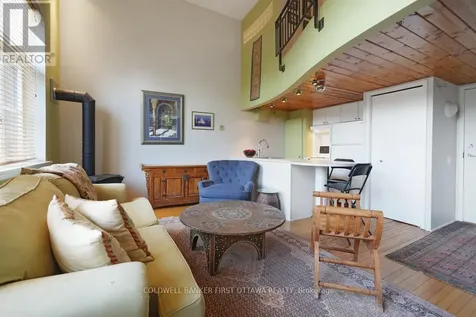 589 Rideau Street Ottawa ON K1N 6A1