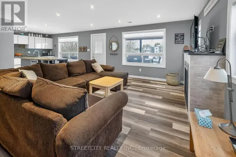 387 Stanley Park Drive Central Elgin ON N5L 1E6
