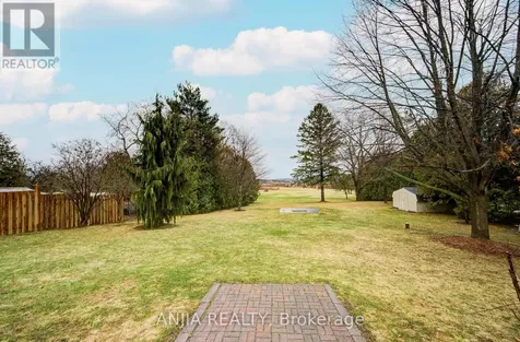 1369 Ravenshoe Road East Gwillimbury ON L0G 1R0