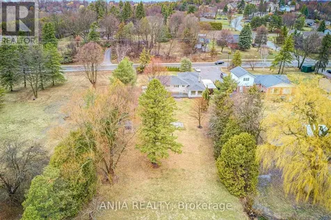 1369 Ravenshoe Road East Gwillimbury ON L0G 1R0