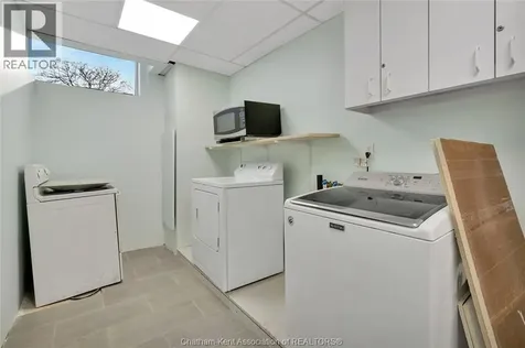 1585 Ouellette Avenue Windsor ON N7L 3J9