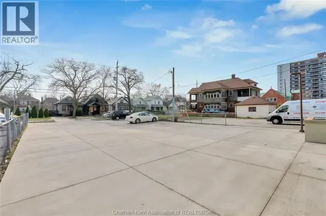 1585 Ouellette Avenue Windsor ON N7L 3J9