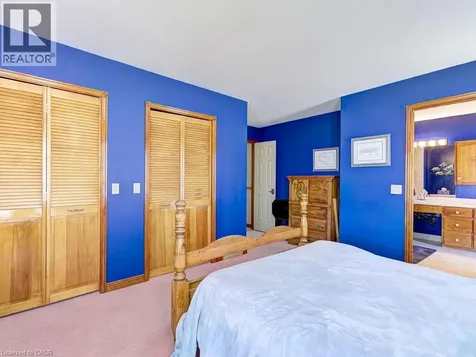 11331 Amos Drive Milton ON L0P 1B0