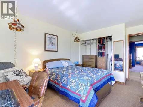 11331 Amos Drive Milton ON L0P 1B0