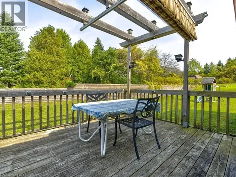 11331 Amos Drive Milton ON L0P 1B0
