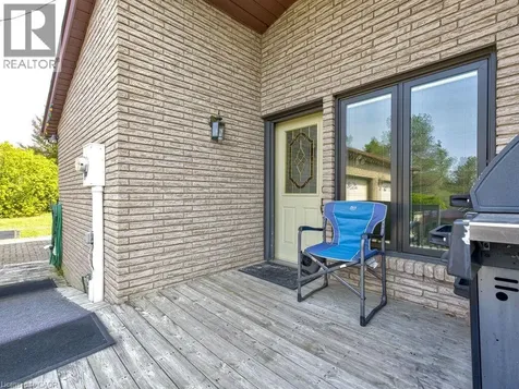 11331 Amos Drive Milton ON L0P 1B0