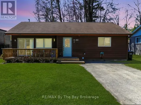 84 32nd Street North Wasaga Beach ON L9Z 2C4