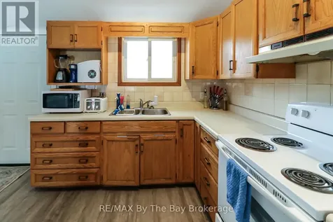 84 32nd Street North Wasaga Beach ON L9Z 2C4